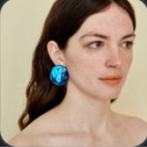 Julie Thevenot Reflection Electric Blue Earrings | Geometric aqua